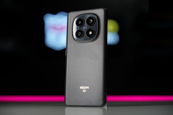 OPPO Reno14 F sở hữu viên pin khủng 6.000mAh, vượt trội hơn hẳn so với đối thủ