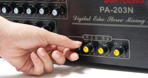 Cách điều chỉnh âm bass trên amply