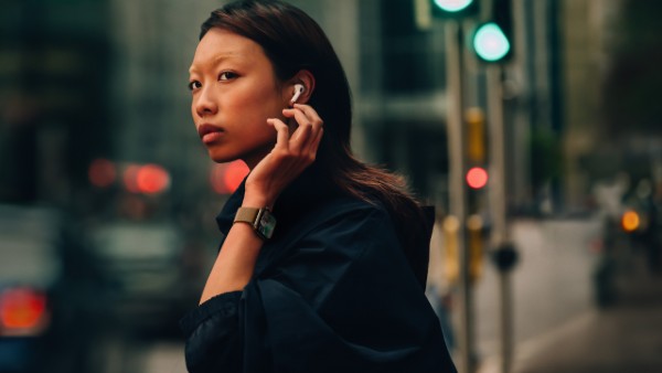 Apple Watch Series 10 có khả năng kết nối di động linh hoạt
