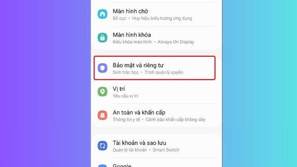 Chọn mục Bảo mật & quyền riêng tư