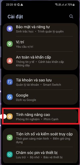 Mở "Cài đặt" chọn "Tính năng nâng cao"