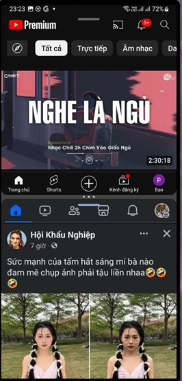 Vuốt nhẹ từ cạnh dưới màn hình lên phía trên, rồi chọn 2 ứng dụng bạn muốn "sánh đôi" cùng nhau