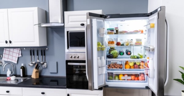 Sắp xếp thực phẩm trong tủ lạnh gọn gàng