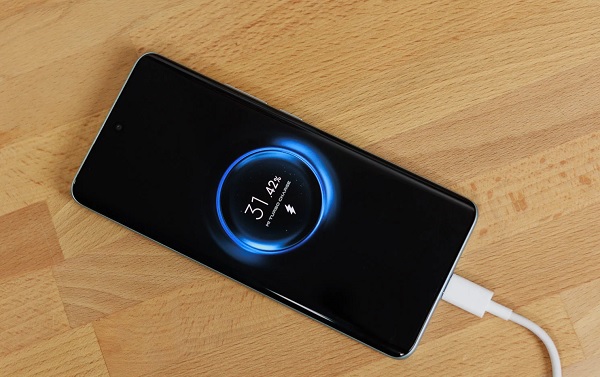 Viên pin 5.520mAh và sạc nhanh 45W