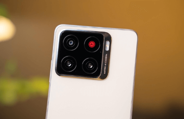 nubia A56 trang bị camera sau chính 13MP kết hợp với hai camera phụ 8MP