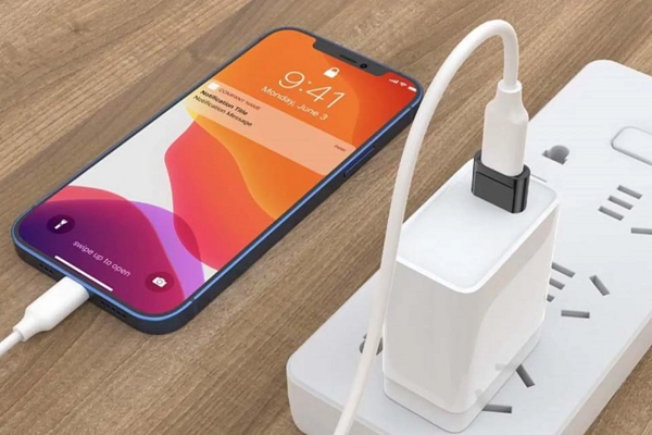 Bí kíp xử lý lỗi điện thoại tụt pin khi không sử dụng