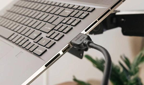 HDMI xuất hiện trên nhiều thiết bị điện tử như tivi, laptop, máy tính để bàn 