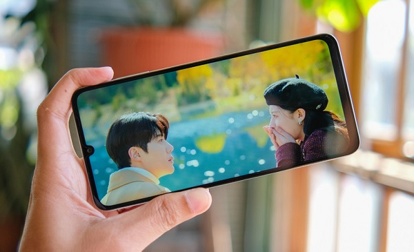 Trải nghiệm thị giác mượt mà với tần số quét cao 