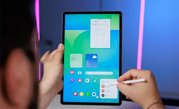 Galaxy Tab S10 FE Plus chạy trên Android 15 cùng giao diện One UI 7