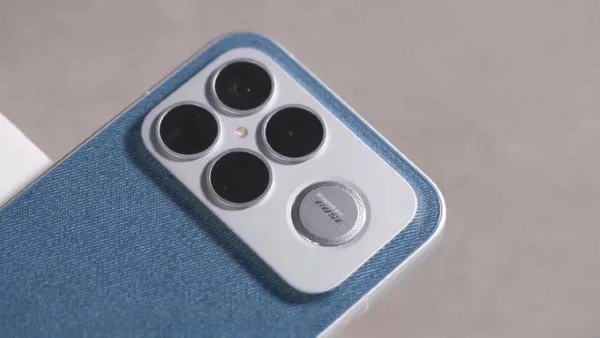 Redmi K90 Pro Max với hệ thống ba camera sau 50MP