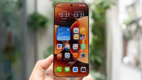 Màn hình REDMI K90 Pro Max giữ màu sắc trung tính với độ chính xác cao