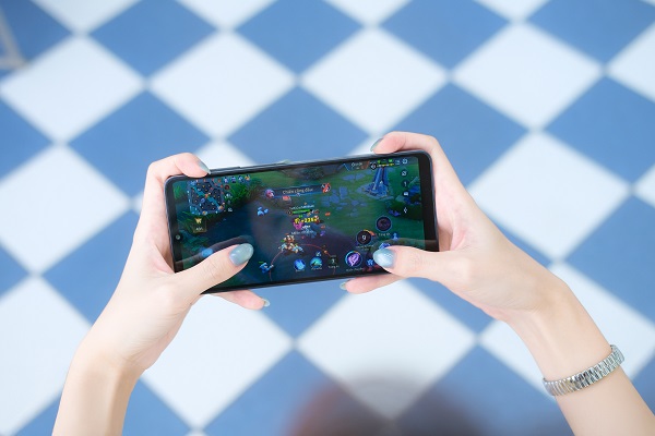 Bản 4G được trang bị "viên ngọc quý" Helio G99 (tiến trình 6nm)