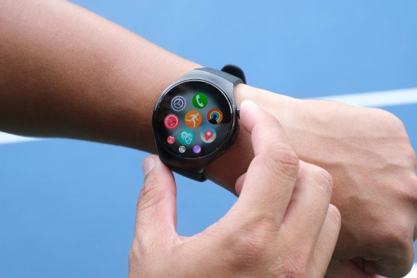 Samsung Galaxy Watch8 Classic vs Huawei Watch 5 đều hỗ trợ đa dạng chế độ tập luyện