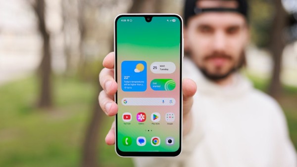 So sánh hệ điều hành trên Xiaomi Redmi 15 5G vs Galaxy A26 5G