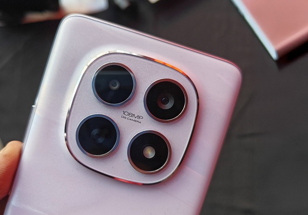 Redmi Note 15 sở hữu cụm camera khủng