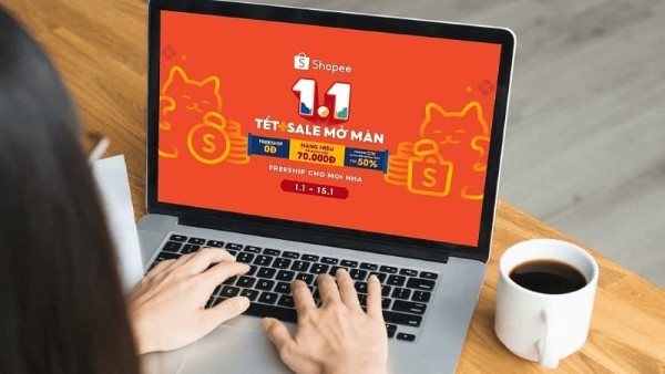 Người dùng có thể tùy chọn cách tải Shopee phù hợp