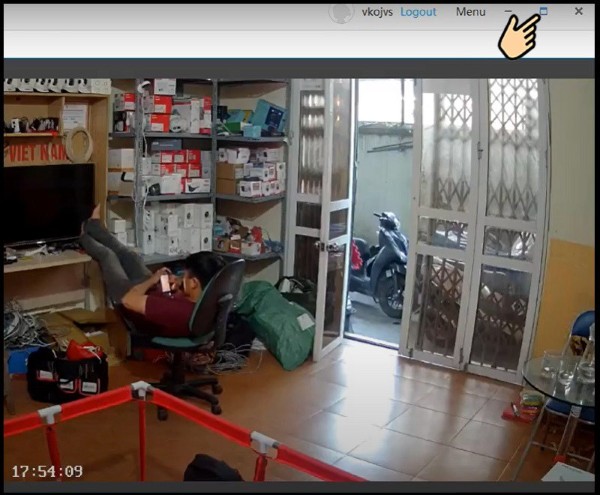 Nhấn biểu tượng ô vuông góc để mở rộng toàn màn hình