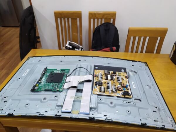 Những trường hợp nên liên hệ trung tâm bảo hành TCL uy tín