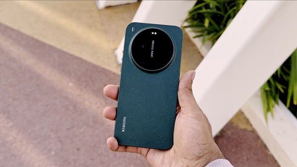 Điểm nhấn khó lòng bỏ qua trên Xiaomi 17 Ultra là mô-đun camera hình tròn khổng lồ