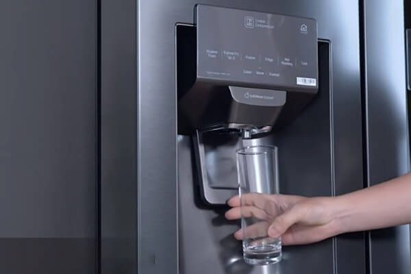 Tìm hiểu hình thức cấp nước phổ biến của tủ lạnh lấy nước ngoài