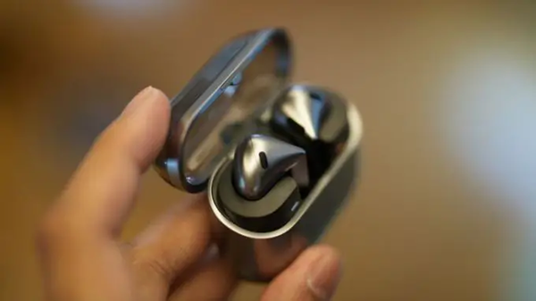 Buds3 Pro đang có lợi thế lớn với mức giá chỉ khoảng 4.590.000 đồng