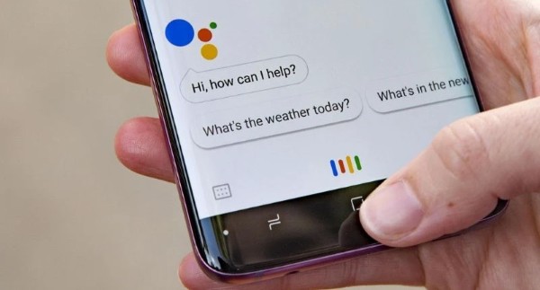Nhấn giữ nút Home hoặc nói “Hey Google”