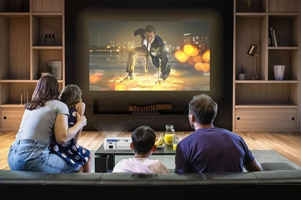 Những lợi ích thiết thực khi sử dụng máy chiếu mini tại nhà