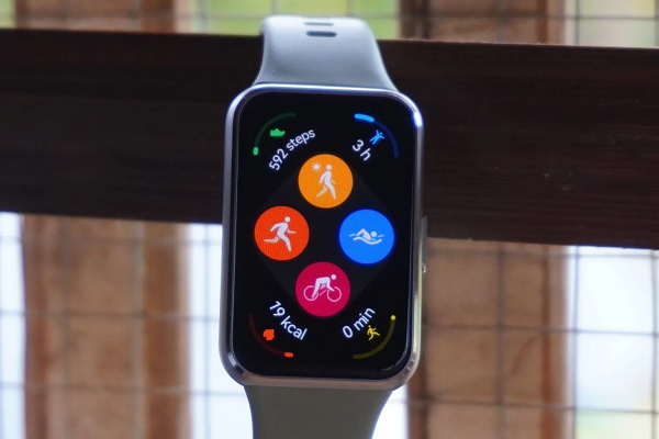 Các tính năng theo dõi sức khỏe toàn diện