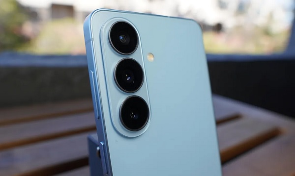 Galaxy S26 với hệ thống camera zoom đến 100x