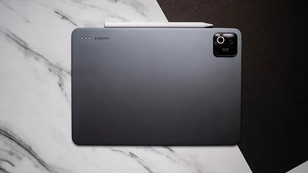 Thiết kế mỏng nhẹ và cao cấp