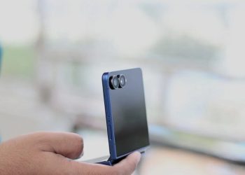 Công nghệ sạc Galaxy Z Flip8 lộ diện: Tốc độ vẫn giữ nguyên, chưa có nâng cấp lớn