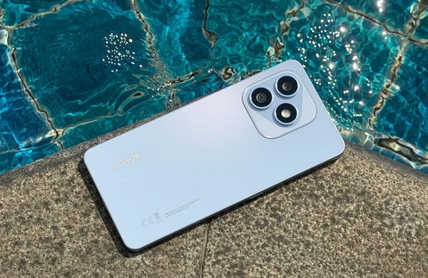 Viên pin khủng 7.000mAh là điểm nhấn đáng tiền của HONOR X8d