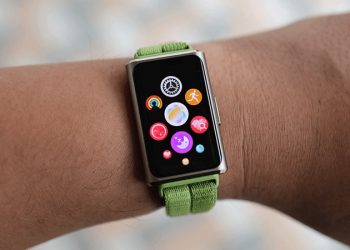 Đánh giá Huawei Band 11 Pro: Khi ranh giới giữa vòng đeo tay và đồng hồ thông minh bị xóa nhòa!