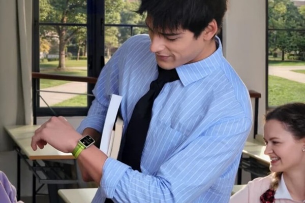 Nhờ sức mạnh từ HarmonyOS 6.0, các thao tác trên Huawei Band 11 Pro diễn ra cực kỳ trơn tru