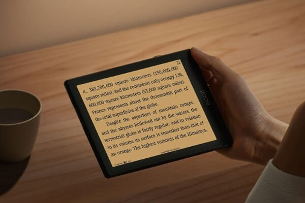 Boox Go 6 được trang bị đèn nền kép với 2 chế độ ánh sáng lạnh và ánh sáng ấm