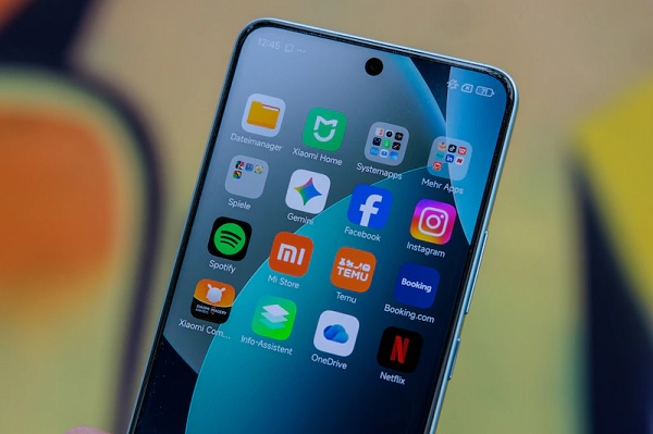 Camera trước 32MP mang lại chất lượng selfie sắc nét