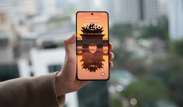 Màn hình sắc nét, mượt mà, độ sáng cao