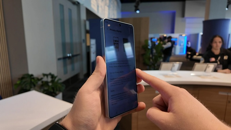 Privacy Display trên Samsung là gì