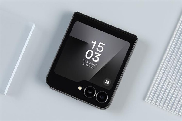 Samsung Galaxy Z Flip7 FE 5G