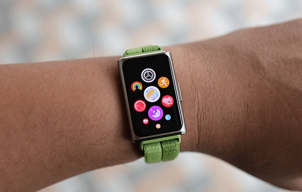 Nền tảng TruSeen 5.5 biến Huawei Band 11 Pro thành một "vị bác sĩ tận tâm" ngay trên tay bạn