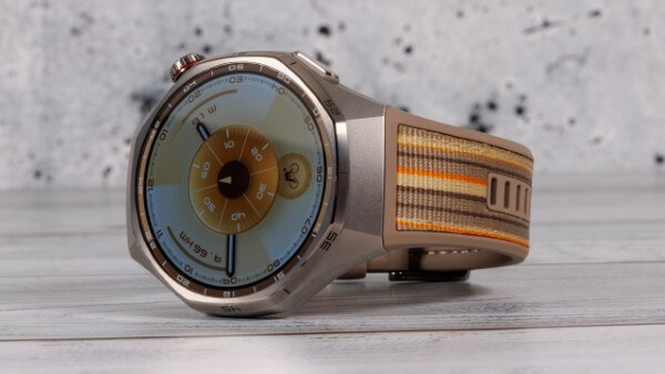 Huawei Watch GT 6 Pro với thiết kế khung viền titan cao cấp và mặt kính Sapphire