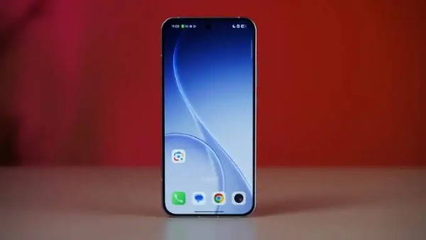 Oppo Reno 15 trang bị màn hình AMOLED 6,59 inch, 120Hz