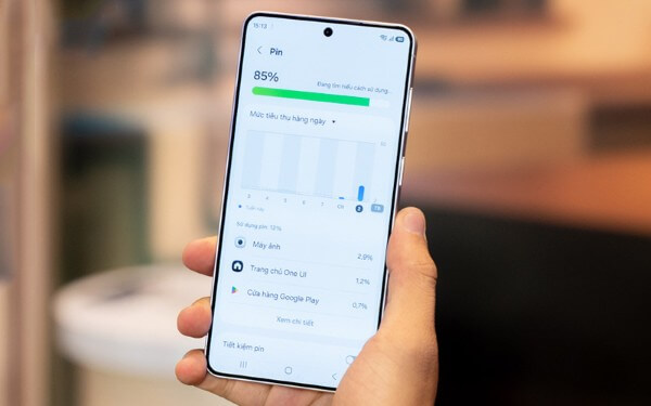 Galaxy S26 Plus nổi bật với dung lượng pin lớn và khả năng sạc nhanh