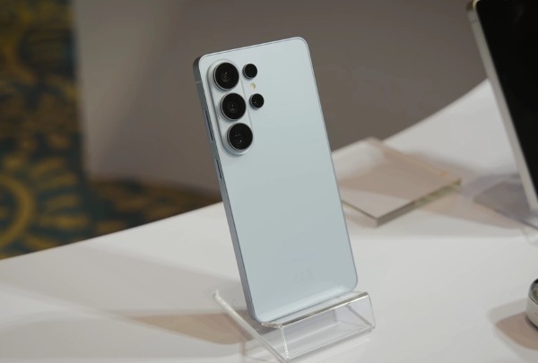 Hệ thống camera trên Galaxy S26 Ultra được nâng khẩu độ lớn hơn