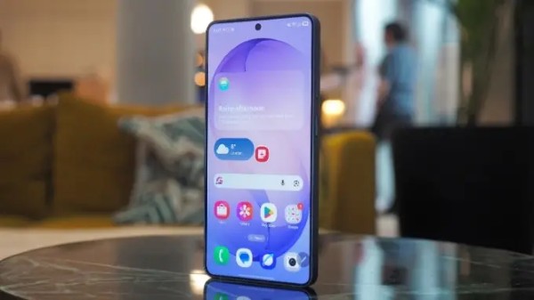 Galaxy S26 Ultra sở hữu màn hình Dynamic LTPO AMOLED 2X