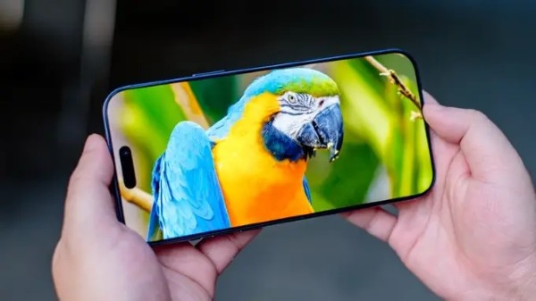 iPhone 17 Pro sử dụng màn hình LTPO Super Retina XDR OLED