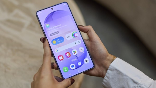 Galaxy S26 Ultra sở hữu màn hình 6.9 inch với công nghệ ProScaler và mDNIe