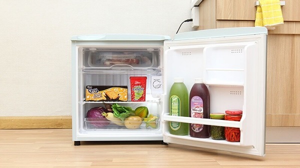 Dung tích 50 lít đáp ứng nhu cầu bảo quản thực phẩm hằng ngày