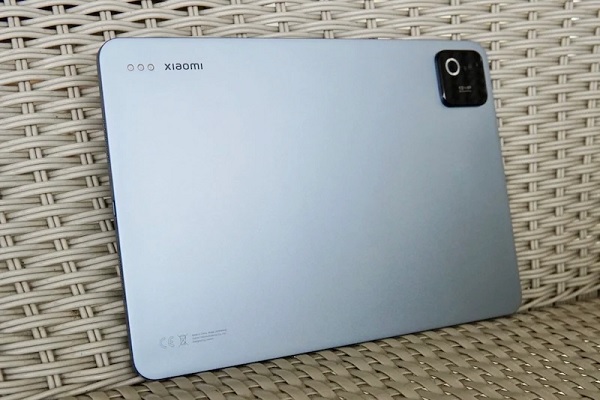 Dù sở hữu thân hình siêu mỏng, viên pin 9.200mAh trên Xiaomi Pad 8 vẫn được tích hợp tài tình