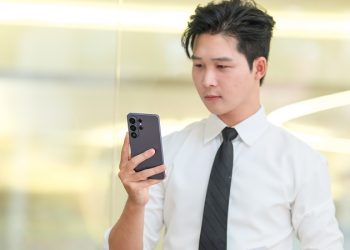 Galaxy S26 Ultra: 'Vũ khí tối thượng' của dân mê công việc, tiện hơn hẳn với Galaxy AI Phone Tích Hợp